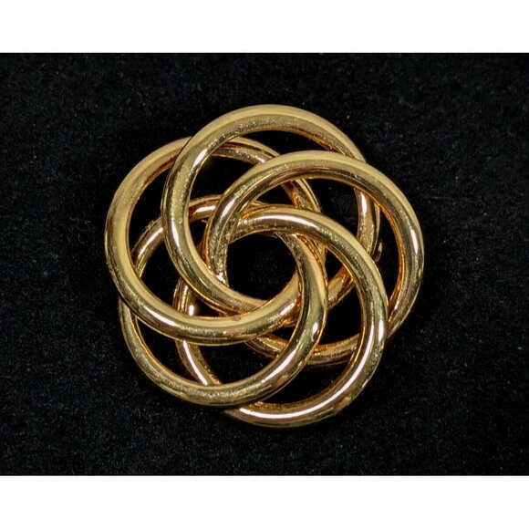 Vintage Napier Gold Tone Circle Wreath Knot Celtic Brooch Pin Signed - Picture 1 of 9